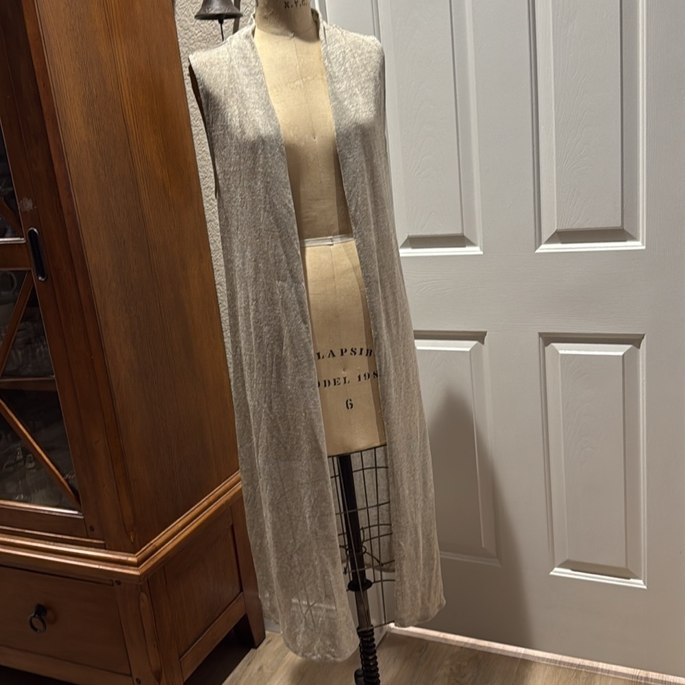 White House Black Market long Knit Vest. Size M